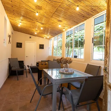 La Casa De Angel Y Olimpia Lugo